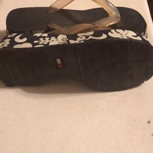 Tommy Hilfiger Shoes - Tommy Hilfiger flip flops. Tommy Hilfiger Shoes - Tommy Hilfiger flip flops.